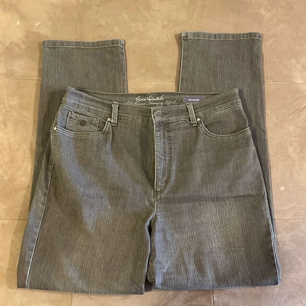 Gloria Vanderbilt Jeans - Brownish color